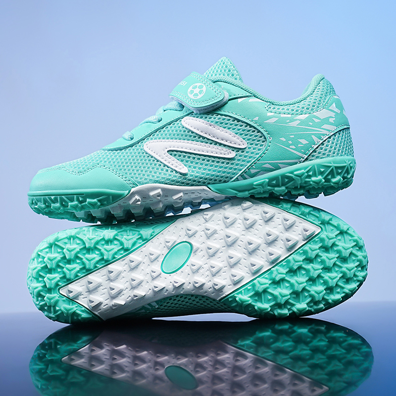 Sports Equipment For Boys - 새로운 어린이 축구화 클리트 소년 축구화